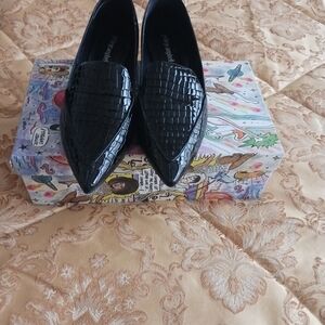 Vinny by Jeffrey Cambell, Size 7, Black patent leather faux croco pattern flats
